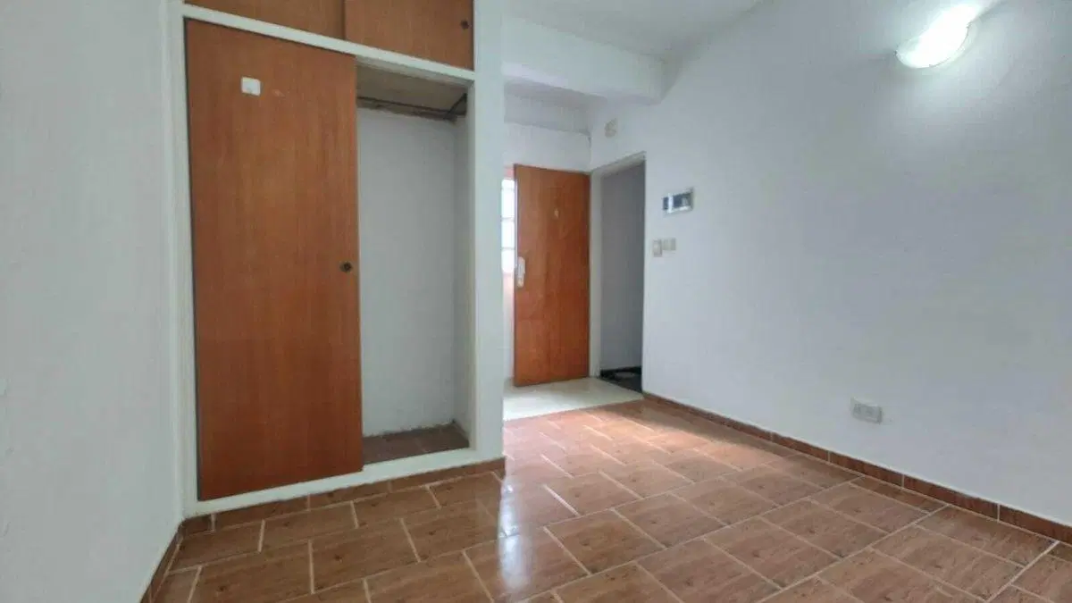 Monoambiente En Alquiler Con Patio Planta Baja - Villa Sarmiento 2