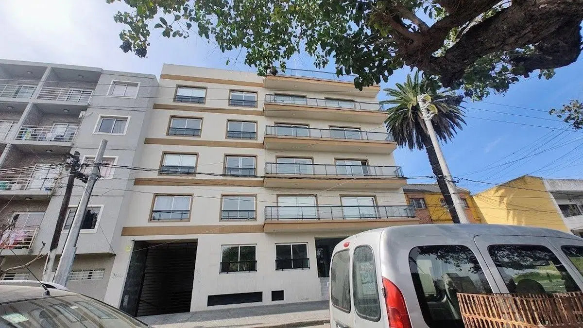 Venta departamento 2 ambientes moreno 2