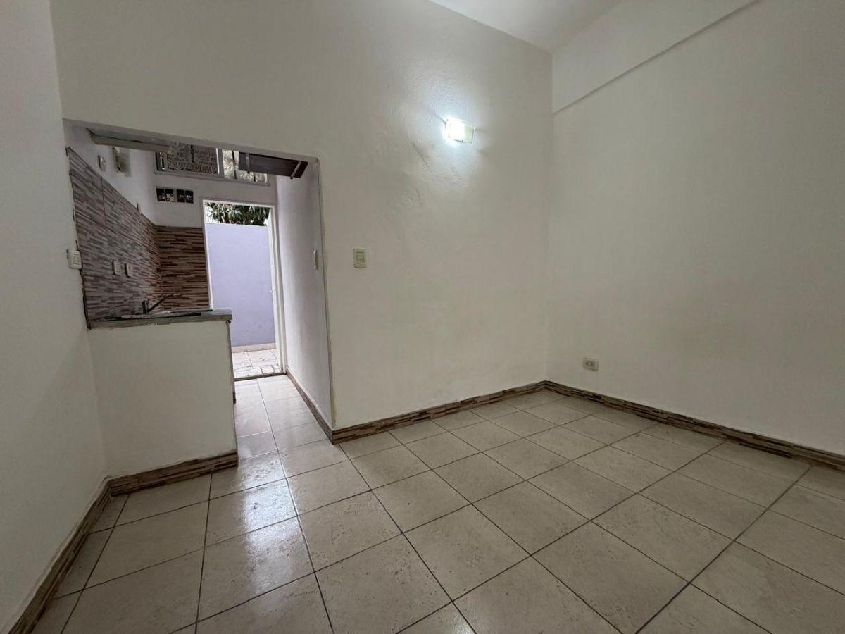 Foto de Monoambiente al Frente en Solari, Morón: Sin Expensas y Funcional, imagen 5