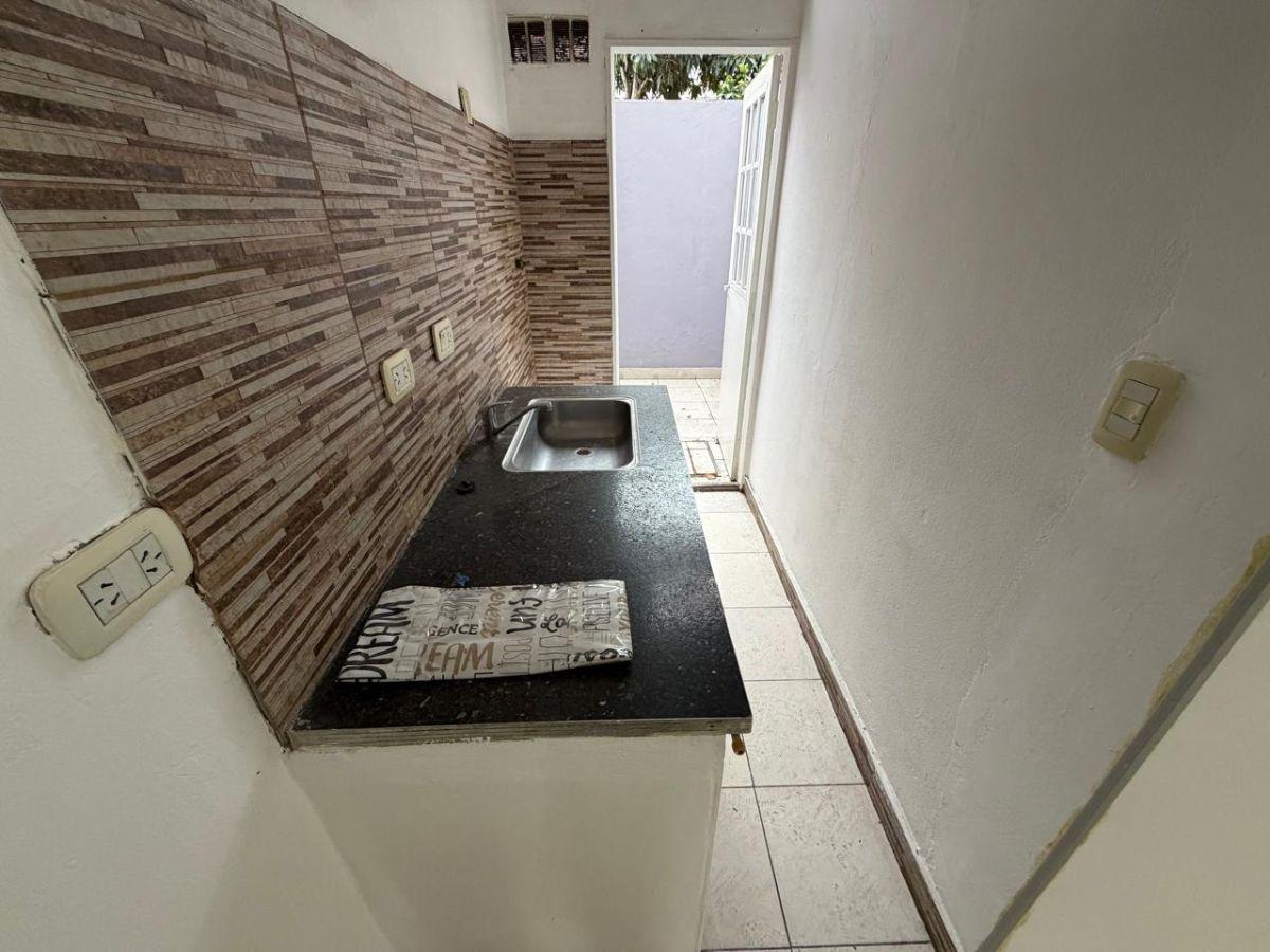 Foto de Monoambiente al Frente en Solari, Morón: Sin Expensas y Funcional, imagen 3