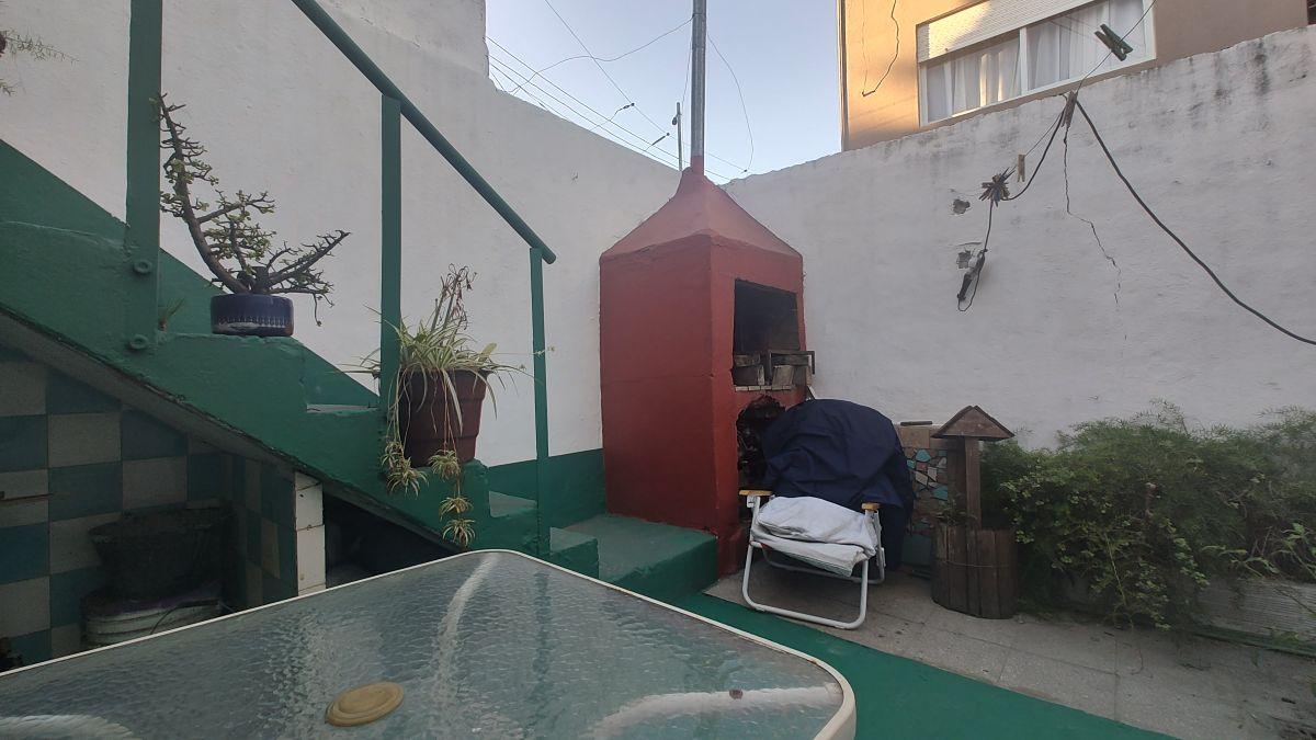 Foto de Venta PH 3 Ambientes con Patio en Villa Tesei, imagen 3