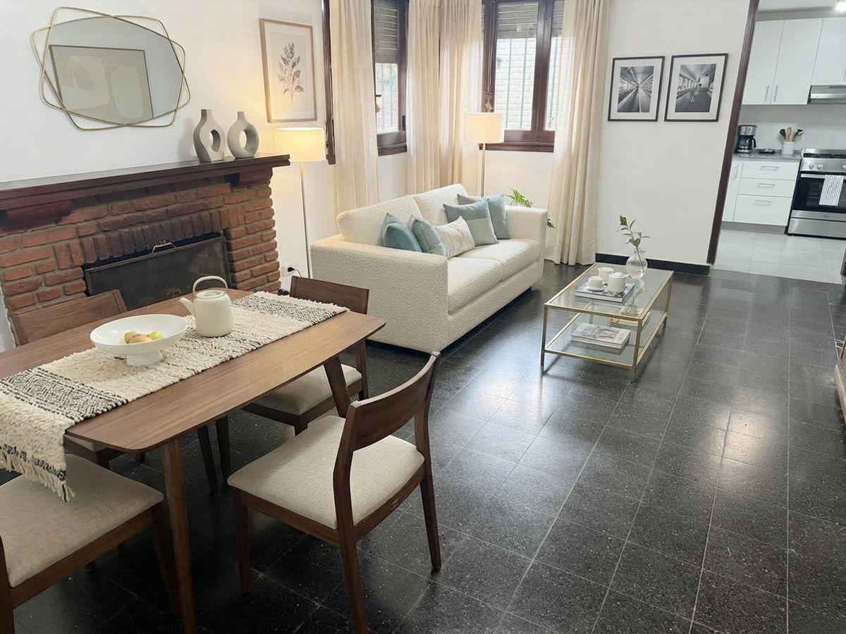 Foto de Venta Casa 5 Ambientes Moron Centro Lote 853m2 Parque Pileta, imagen 3