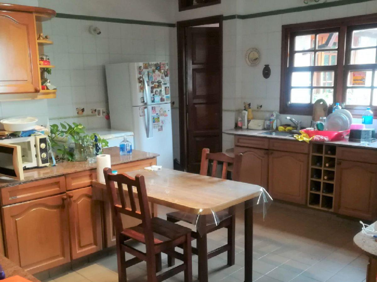 Foto de Casa en Venta 5 Ambientes Ramos Mejia con Playroom y Sauna, imagen 3