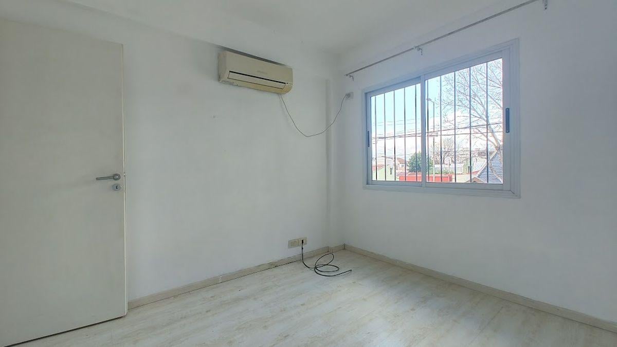 Foto de ALQUILER DEPARTAMENTO 2 AMBIENTES VILLA SARMIENTO CON TERRAZA PROPIA, imagen 4