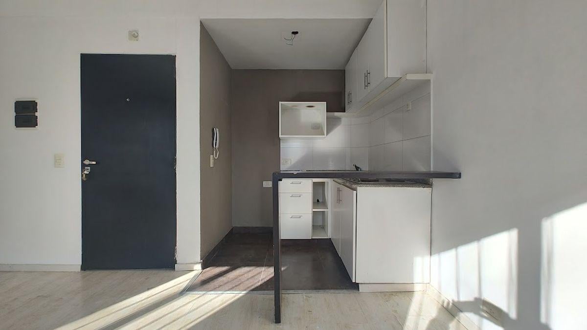 Foto de ALQUILER DEPARTAMENTO 2 AMBIENTES VILLA SARMIENTO CON TERRAZA PROPIA, imagen 5