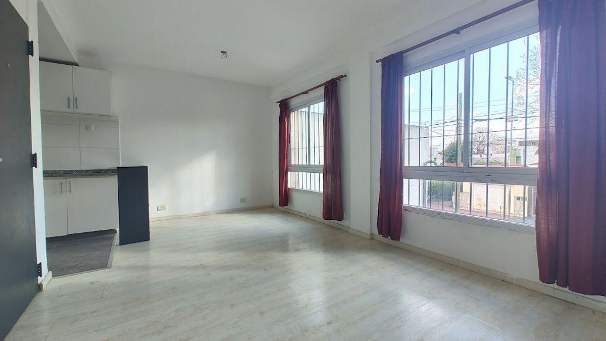 Foto de ALQUILER DEPARTAMENTO 2 AMBIENTES VILLA SARMIENTO CON TERRAZA PROPIA, imagen 1