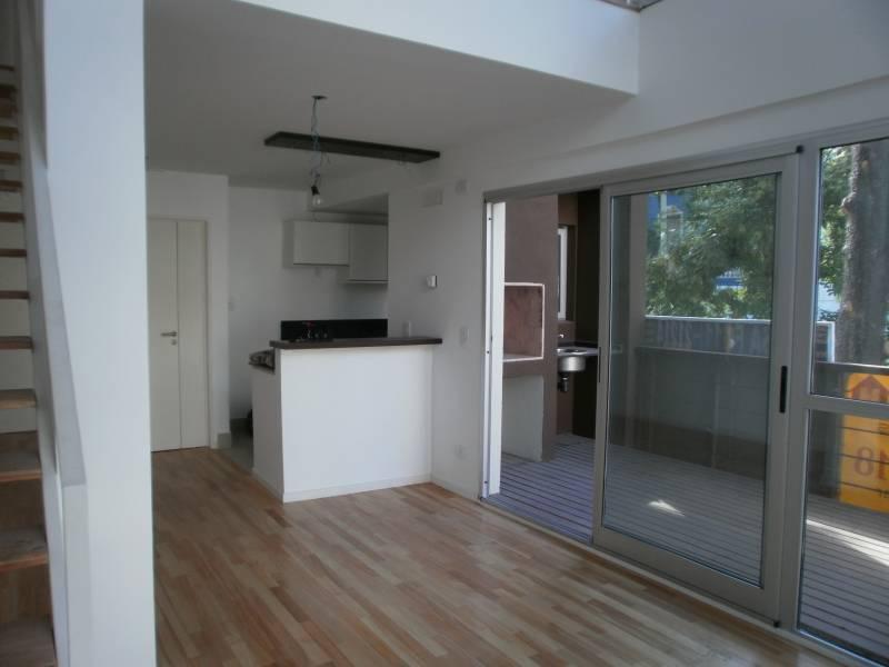 Bajas Expensas - Moderno Dúplex de 2 Ambientes - Balcon con Parrilla - Cochera Fija 1
