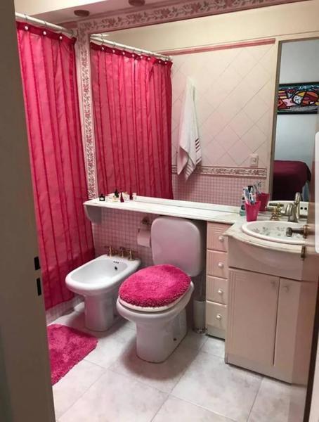 Plaza 1700 - Impecable Casa de 280 m² Cubiertos con Gran Jardín - 4 Dorm. y 2 Cocheras 3