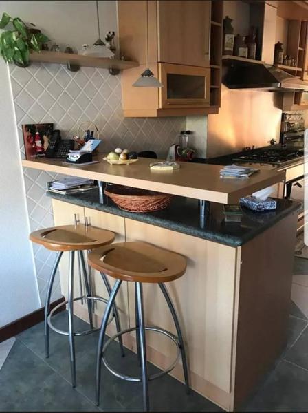 Plaza 1700 - Impecable Casa de 280 m² Cubiertos con Gran Jardín - 4 Dorm. y 2 Cocheras 2