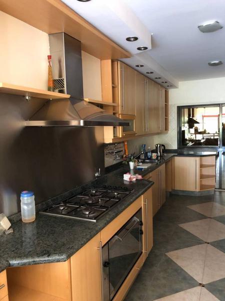 Plaza 1700 - Impecable Casa de 280 m² Cubiertos con Gran Jardín - 4 Dorm. y 2 Cocheras 5