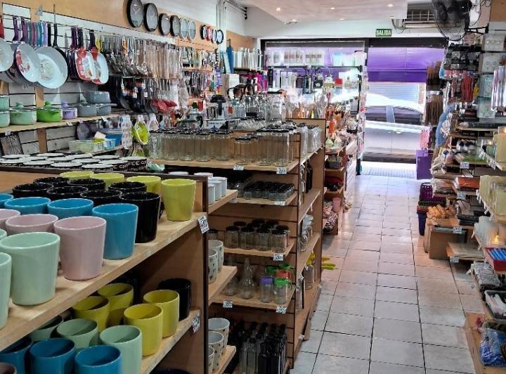 Inmejorable ubicación - Local Comercial en Venta  - 2 Plantas - Apto Todos los Rubros 5