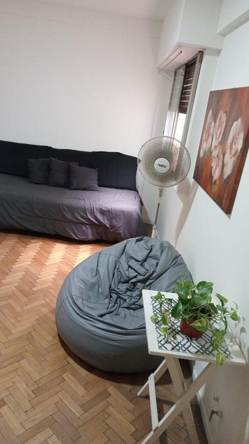 Foto de BAJAS EXPENSAS - Apto Profesional - Divino 2 Ambientes con Lavadero al, imagen 2