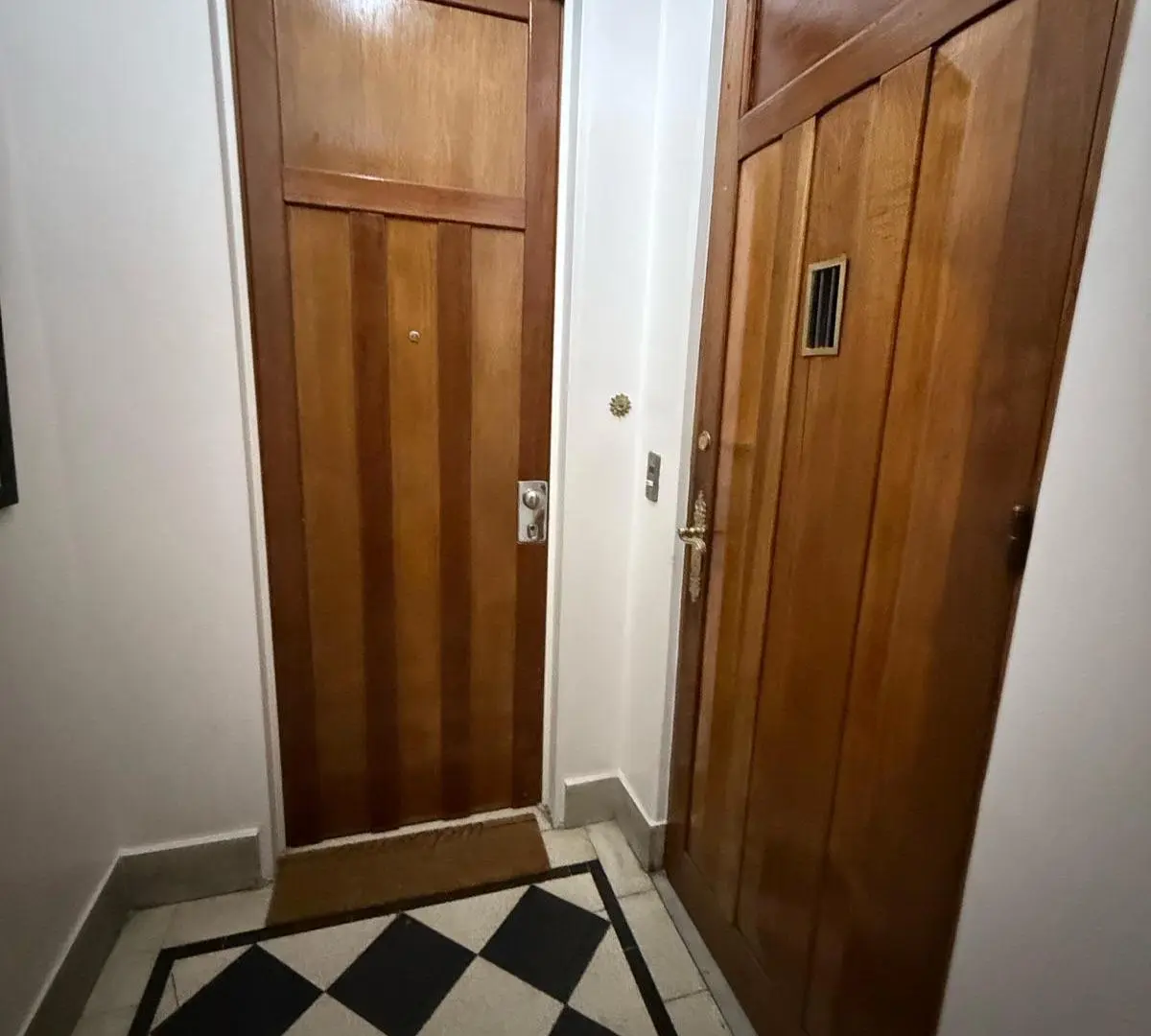 EN ALQUILER Increible piso de 322m de 6 ambientes en el Edificio Tudor ( SIN MUEBLES O SEMI ) 3