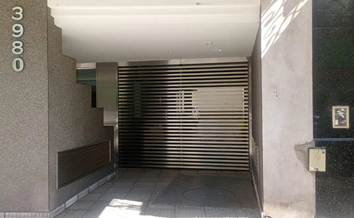 BAJAS EXPENSAS Paraguay y Araoz - Cochera Fija descubierta en Planta Baja - Excelente ubicación 5