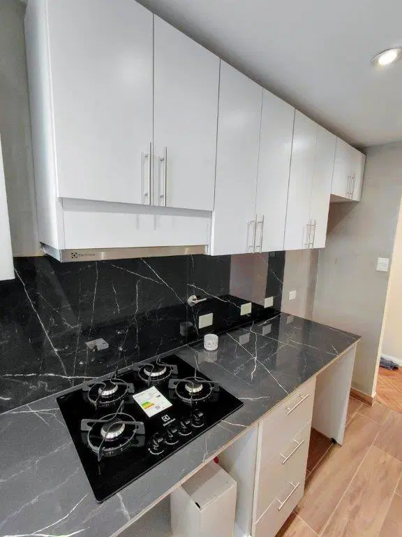 Oportunidad - Divino Departamento 3 Ambientes totalmente Reciclado a 2 cuadras de Parque Centenario 4
