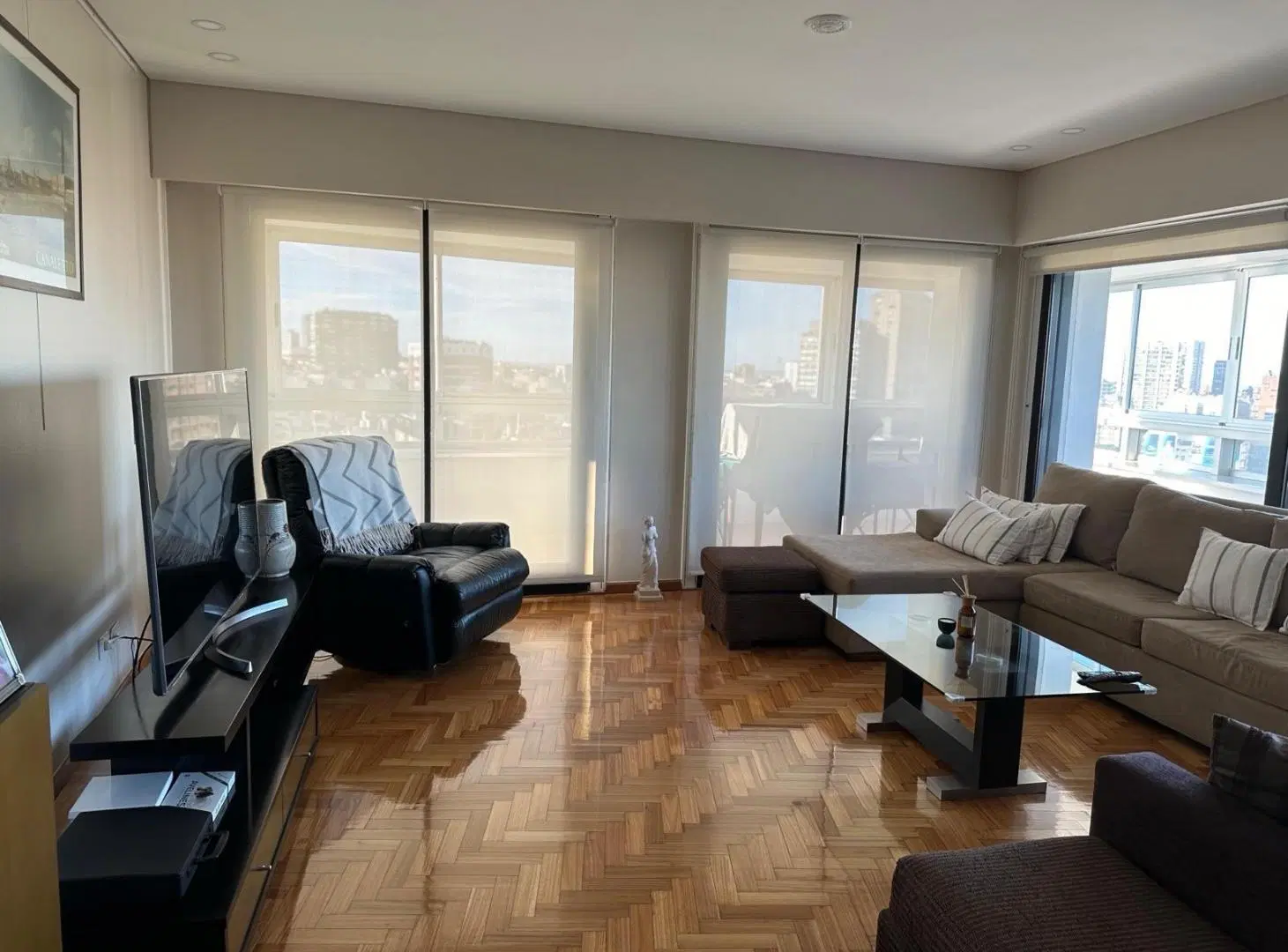 Piso con la mejor vista al río - 4 ambientes con Dependencia - Cochera - Los mejores Amenities 1