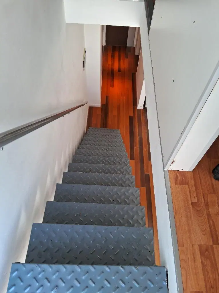 OPORTUNIDAD - Oficina en Duplex con 2 Balcones Aterrazados - Seguridad 24hs - Piscina 5