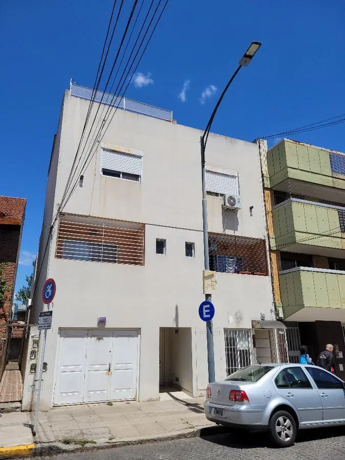 SIN EXPENSAS - Divino Local  de 2 Ambientes con Patio y Lavadero - Inmejorable ubicación 4