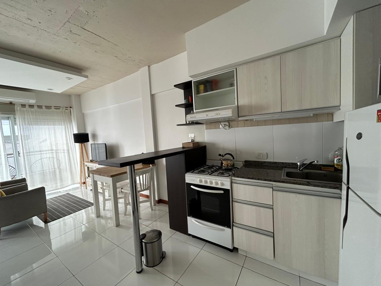 Foto de OPORTUNIDAD - BAJAS EXPENSAS - Dicino Departamento en pleno Palermo Soho, imagen 2
