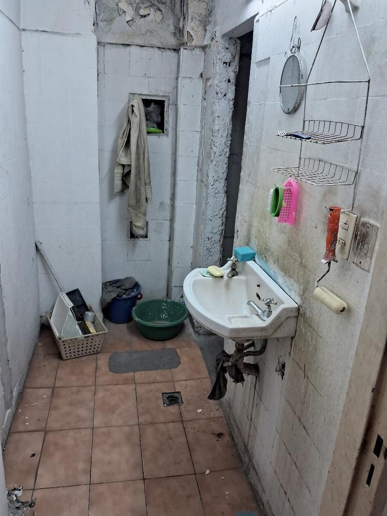 Foto de Inmejorable ubicación - Local Comercial en Venta - 2 Plantas - Apto, imagen 4