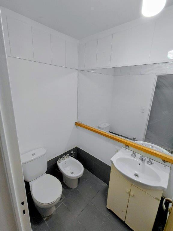 Foto de BAJAS EXPENSAS - Hermosa Oficina con Patio - Luminosa y Moderna, imagen 5