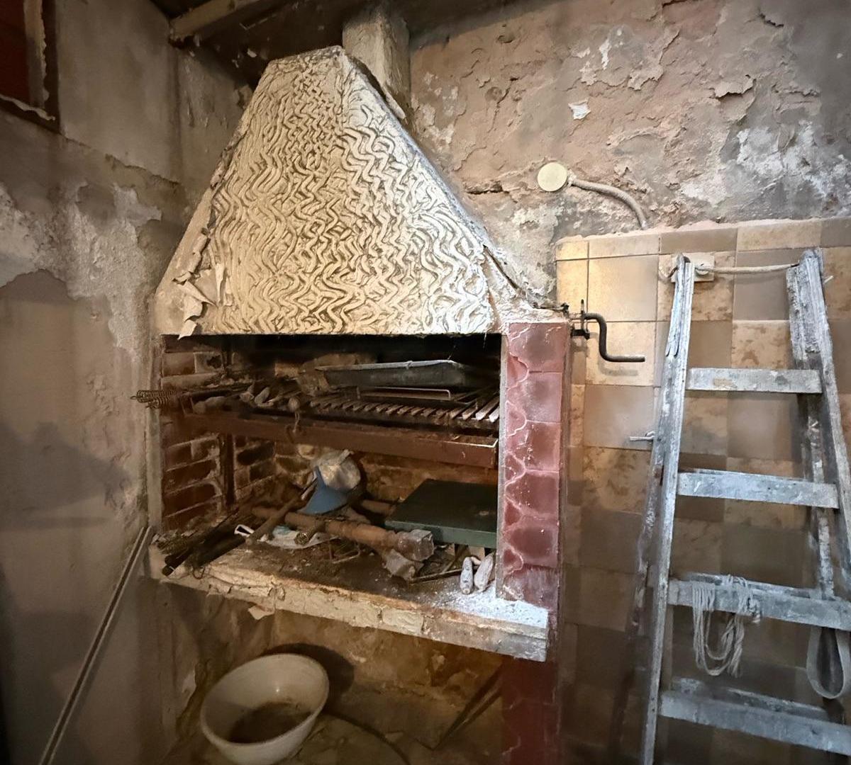 Foto de Oportunidad - Departamento de 2 ambientes con patio a refaccionar, imagen 4
