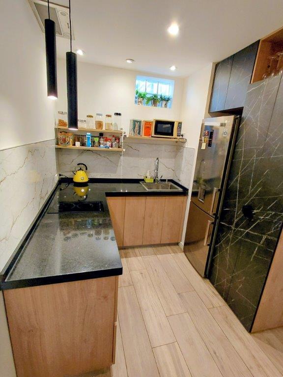 Foto de Moderno 3 Ambientes o 2 con Escritorio - Toilette - Patio - Reciclado, imagen 5
