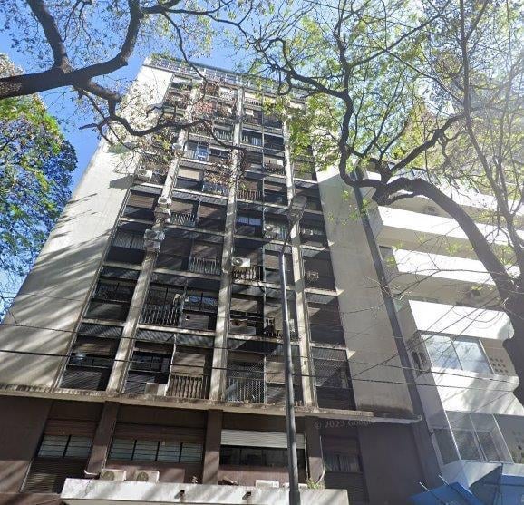 Foto de BAJAS EXPENSAS - Oficina con Baño al contrafrente - Muy luminosa, imagen 1