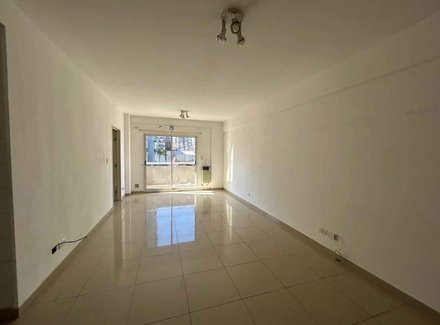 Foto de Divino Monoambiente Apto Profesional con Balcon al Frente - Todo luz!!, imagen 1