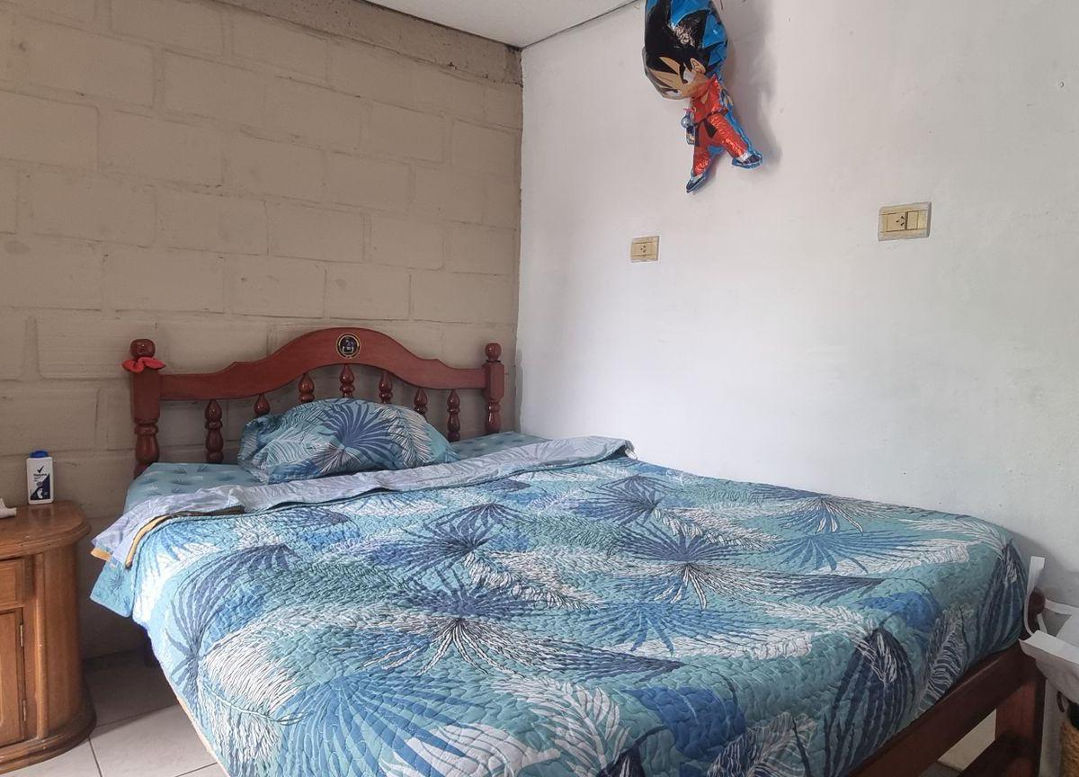 Casa 7 Dorm. Venta Bº Universitario 2