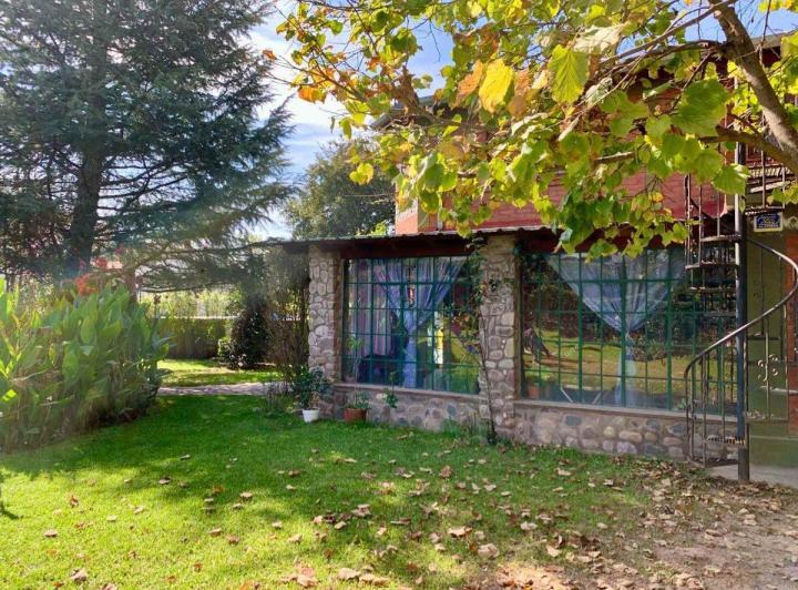 CASA 5 DORMITORIOS VENTA CAMPO QUIJANO CON PILETA 3