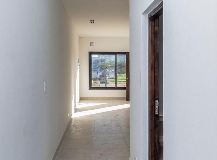 DUPLEX 2 DORMITORIOS VENTA VIA AURELIA ZONA SUR 5