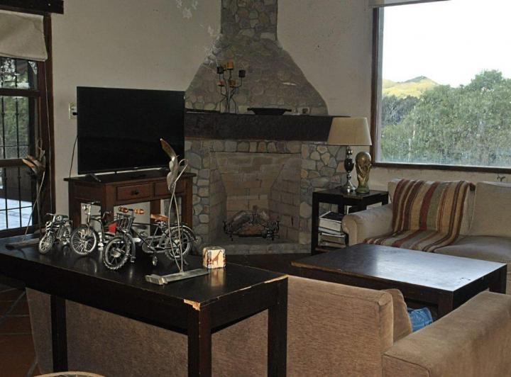 CASA 4 DORMITORIOS VENTA VAQUEROS 5