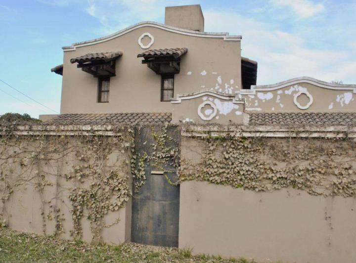 CASA 4 DORMITORIOS VENTA VAQUEROS 1