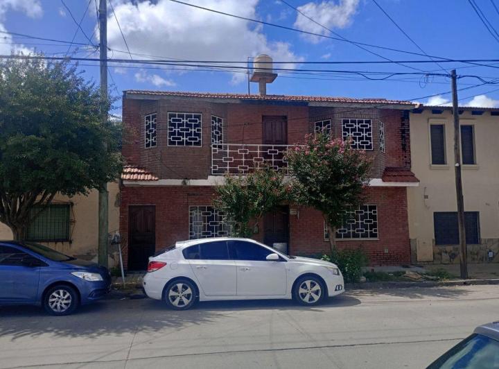 CASA 6 DORMITORIOS VENTA ZONA MACROCENTRO 4