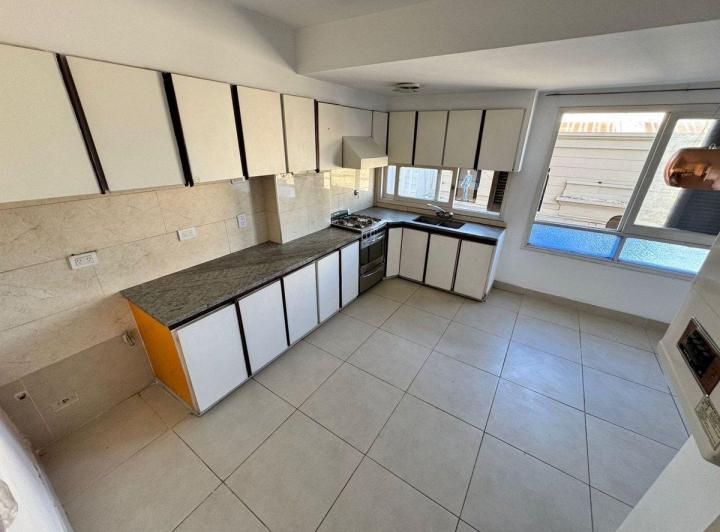 DEPARTAMENTO 3 DORMITORIOS VENTA ZONA CENTRO 5