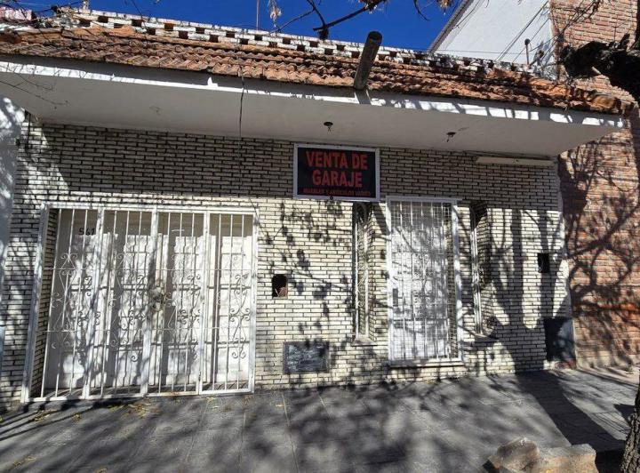 CASA 6 DORM + 2 DEPARTAMENTOS VENTA MACROCENTRO 4