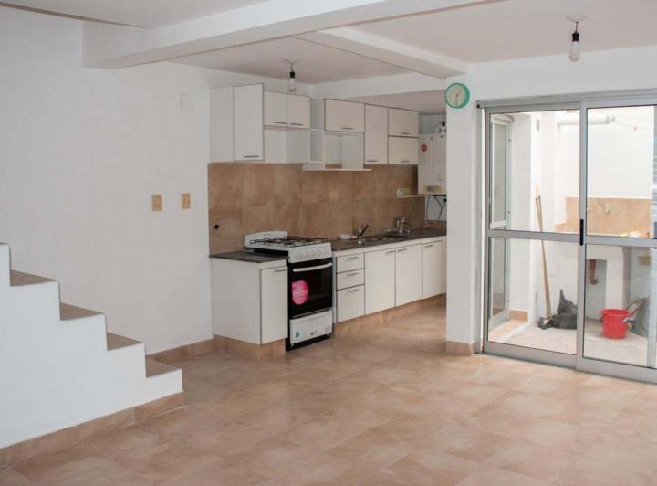 DUPLEX 2 DORM ALQUILER B° GRAND BOURG ZONA OESTE 3