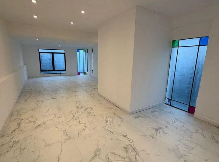 LOCAL COMERCIAL EN ALQUILER EN ZONA MONUMENTO 3