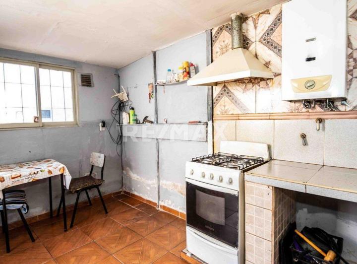 CASA 2 DORMITORIOS VENTA MACROCENTRO 3