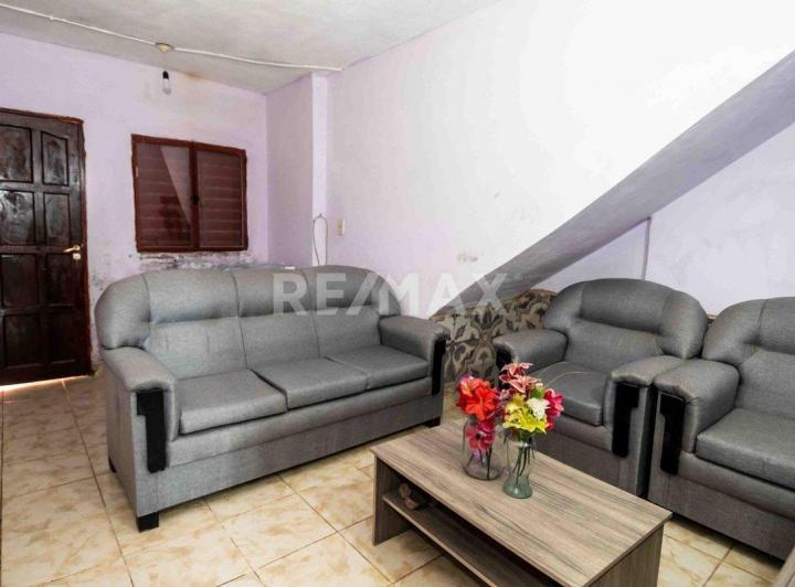 CASA 2 DORMITORIOS VENTA MACROCENTRO 4