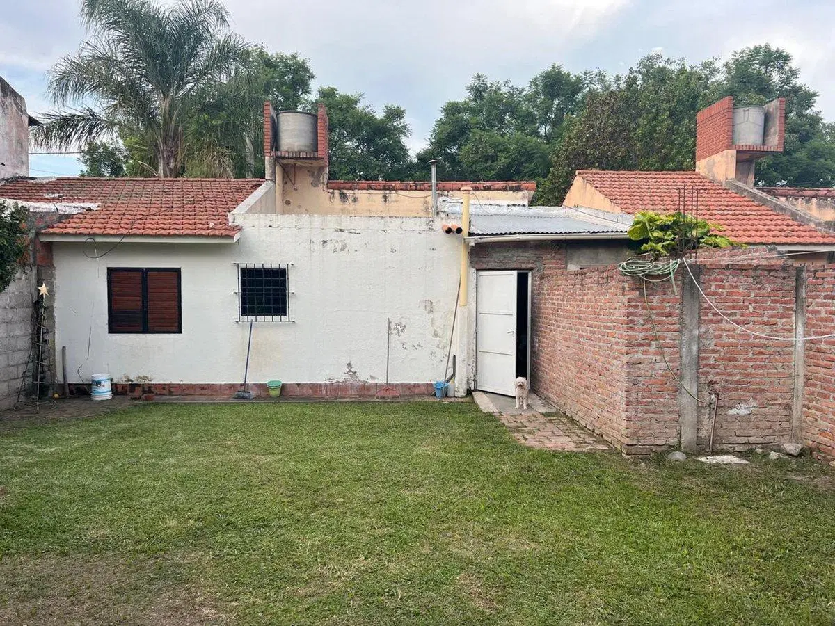 CASA 2 DORMITORIOS EN VENTA BARRIO SAN CARLOS 4