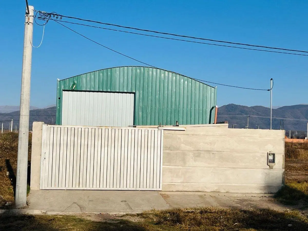 GALPON EN ALQUILER 270 M2 RUTA 21 CERRILLOS 2