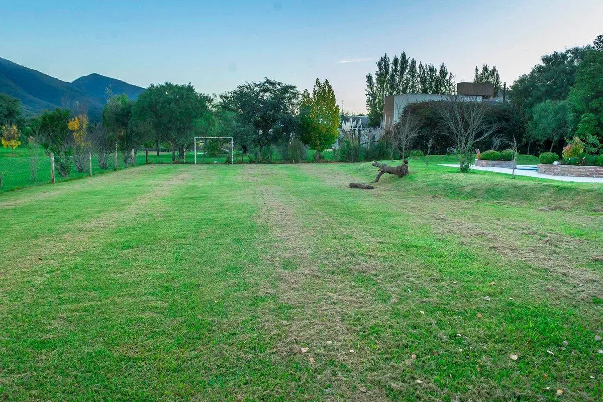 CASA EN VENTA LA LUCINDA 1 CLUB DE CAMPO 4 DORM 5