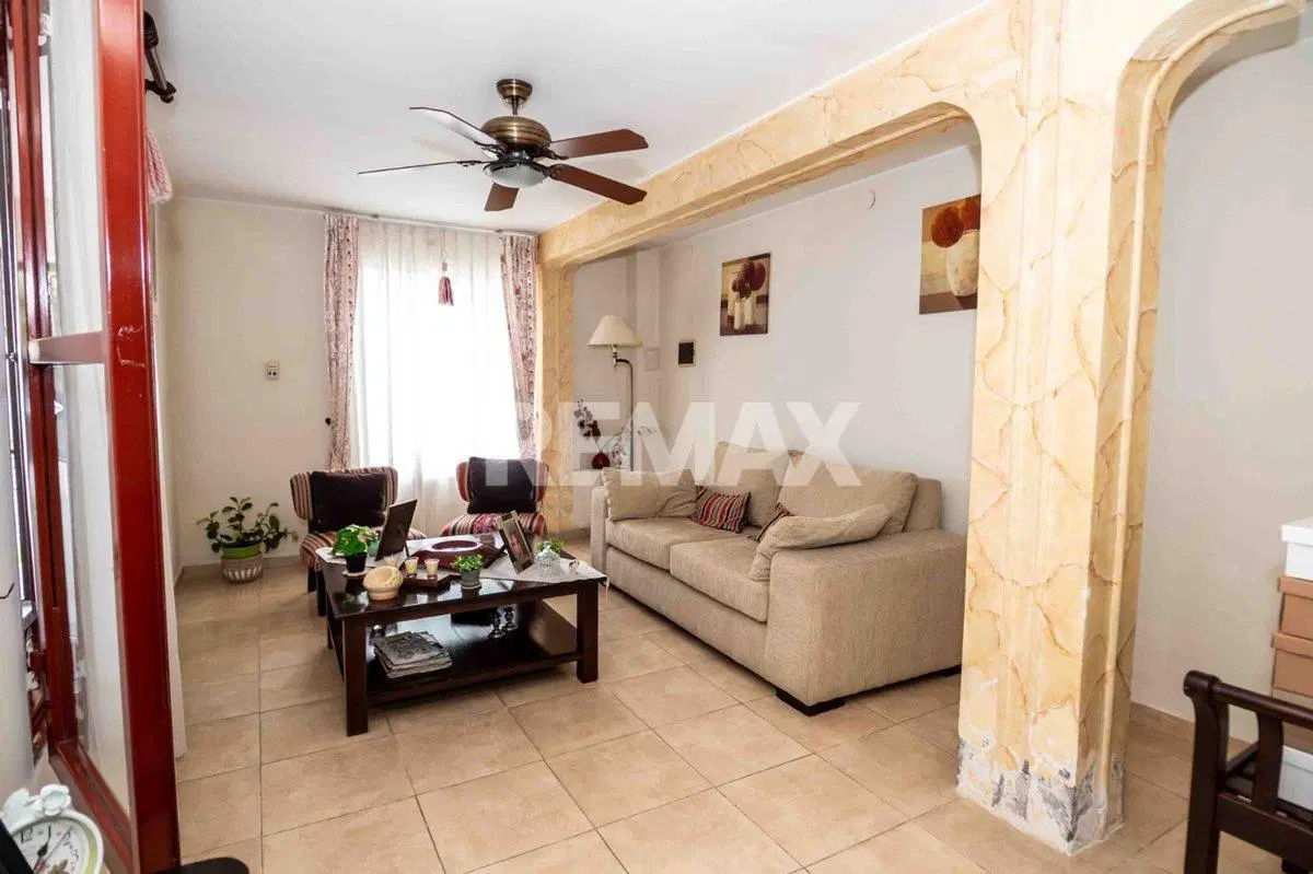CASA VENTA EN SAN CARLOS ZONA SUR 5 DORMITORIOS 3