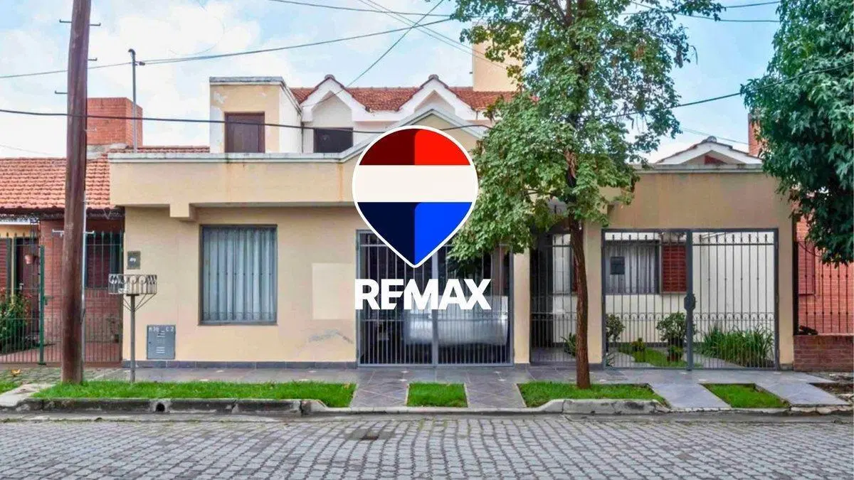 CASA VENTA EN SAN CARLOS ZONA SUR 5 DORMITORIOS 2
