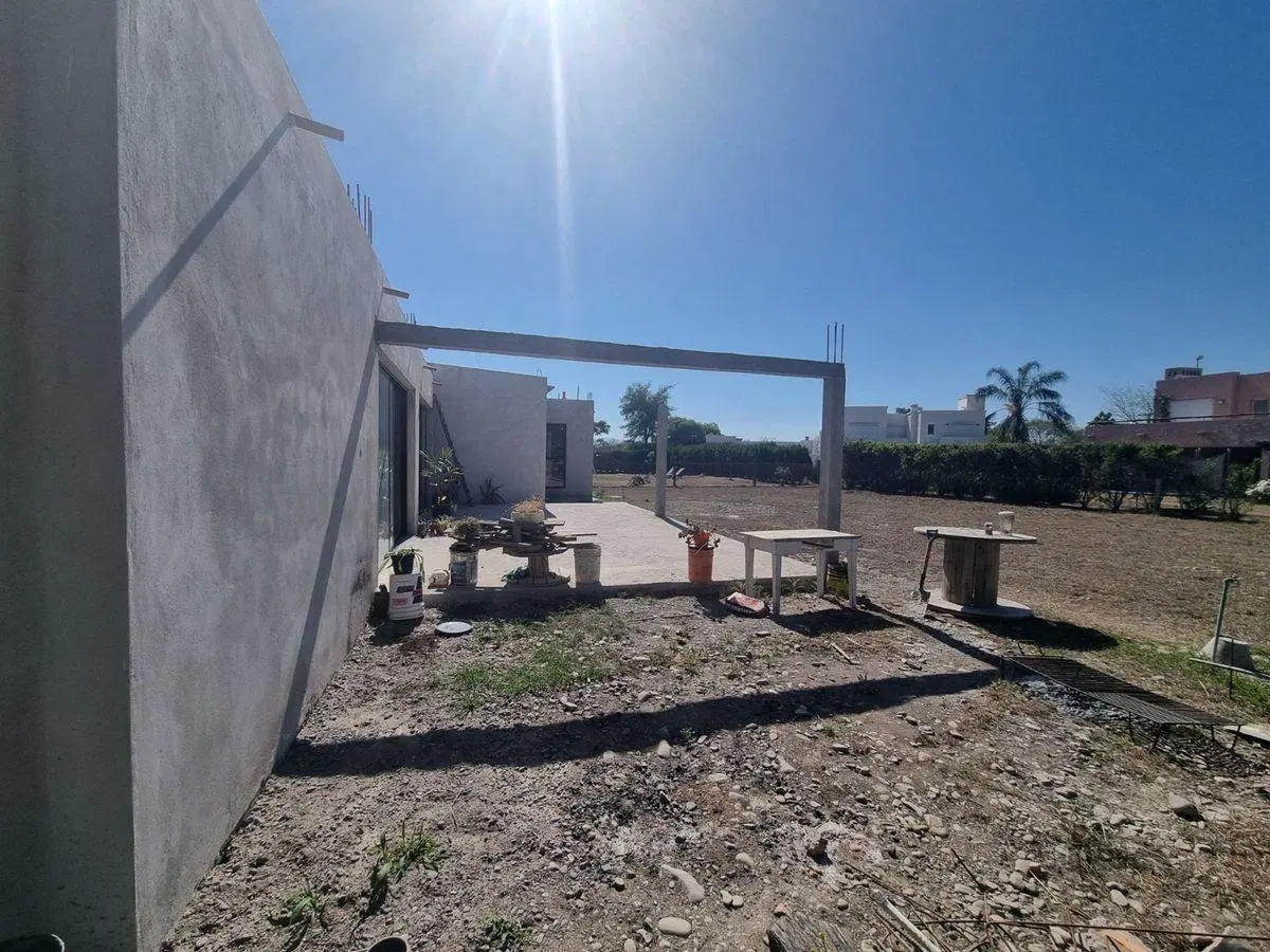 CASA 2 DORMITORIOS VENTA  LA FIDELINA 307 M2 5