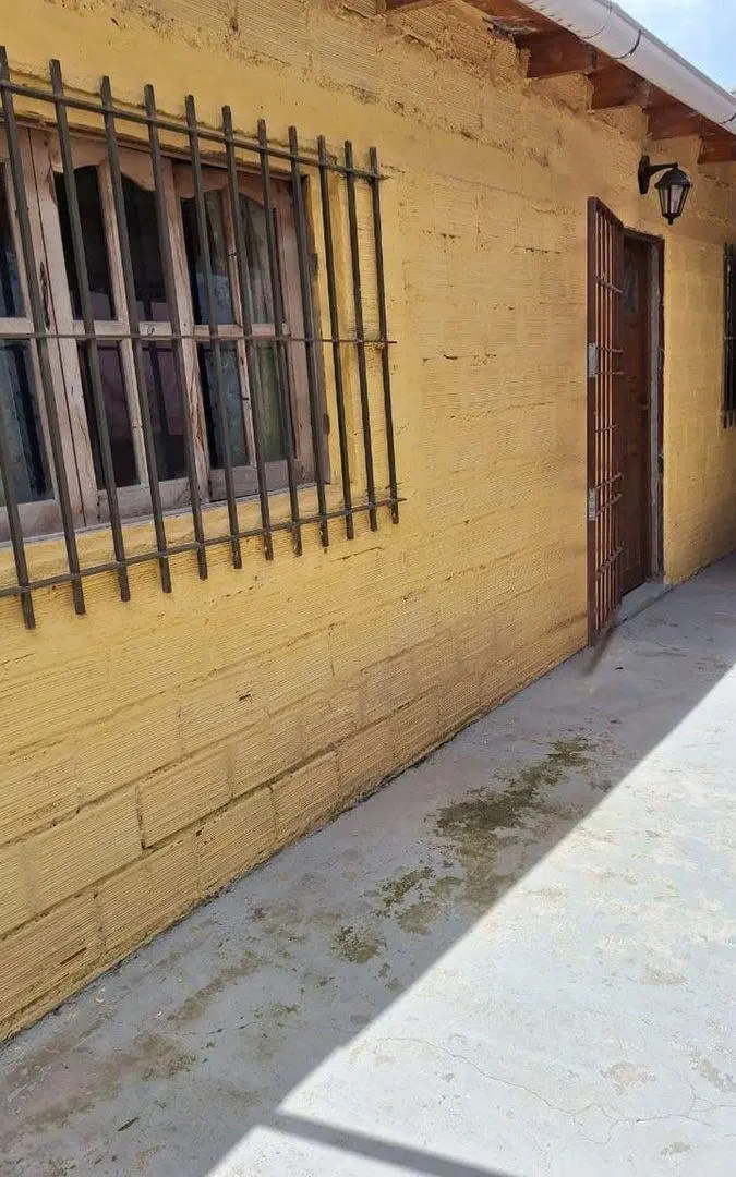 CASA VENTA B° SCALABRINI ORTIZ ZONA ESTE 2 DORM 5