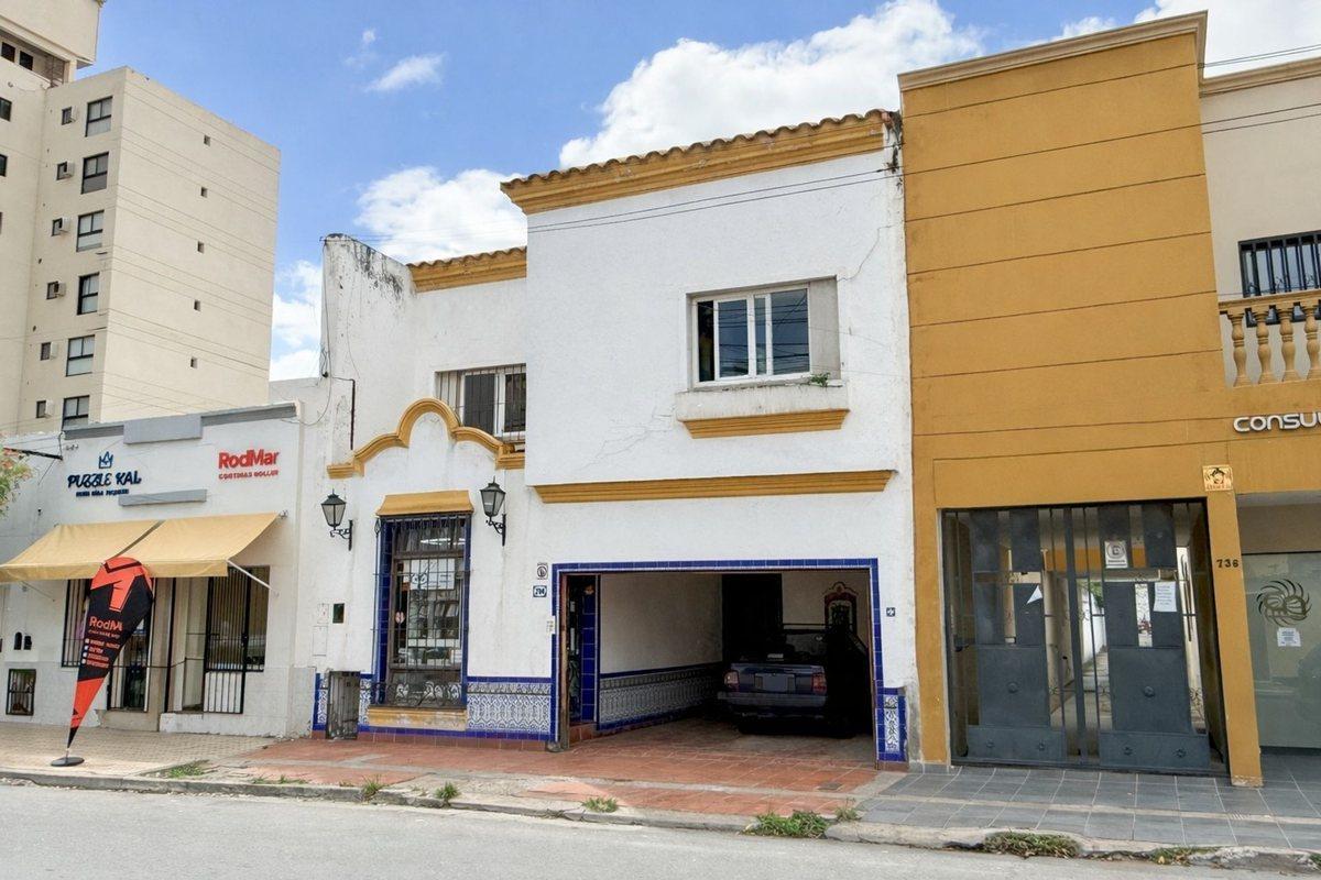 CASA + LOCAL COMERCIAL VENTA MACROCENTRO