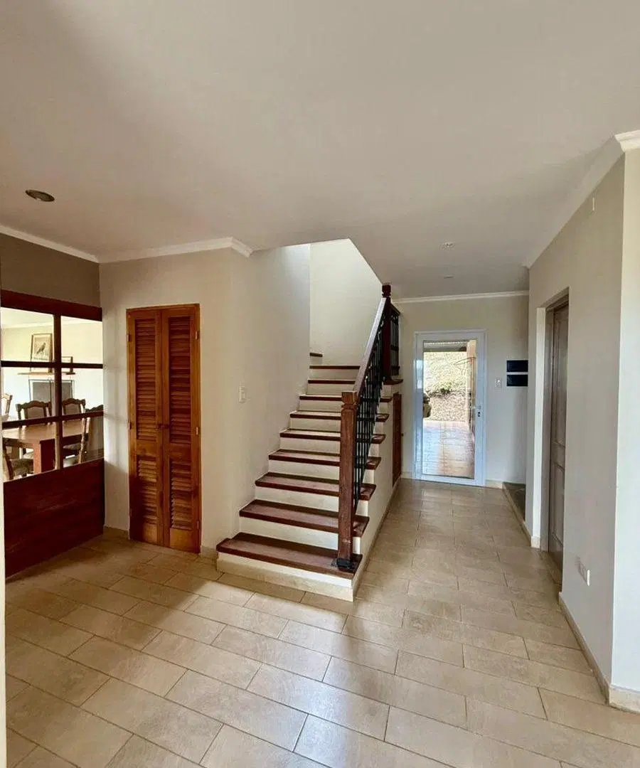CASA 3 DORMITORIOS VENTA LA LUNCIDA ACCESO NORTE 2